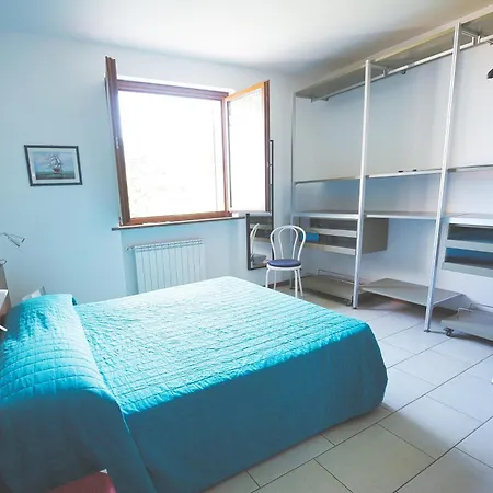 아파트 Il Terrazzo Di Lucrezia - Goelba *